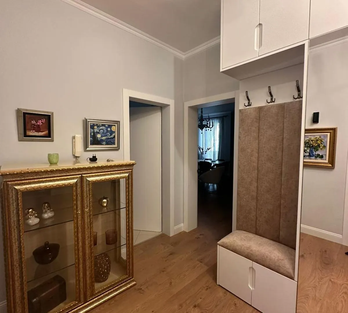 City Center Apartment تيرانا